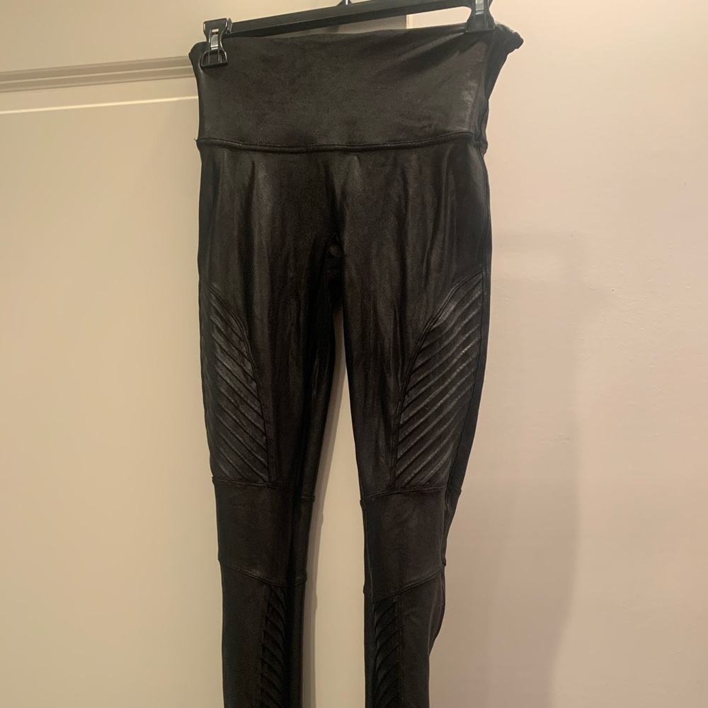Spanx Moto leggings size M